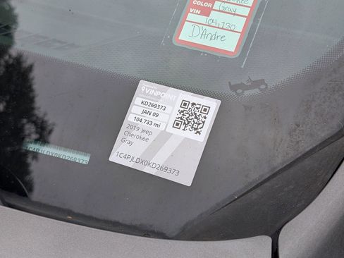 Used 2019 Jeep Cherokee Limited w/ Trailer Tow Group image 27