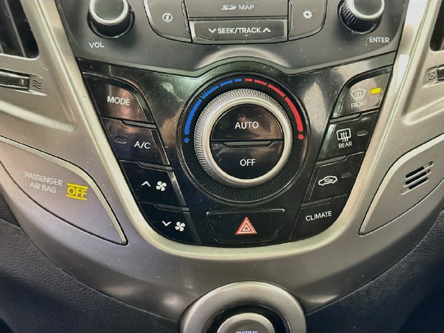 Used 2016 Hyundai Veloster w/ Option Group 03 FWD image 21