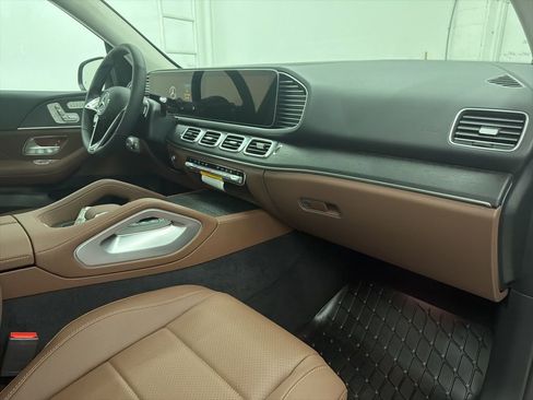 New 2026 Mercedes-Benz GLE 450e 4MATIC image 28