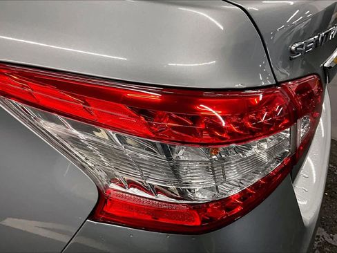 Used 2014 Nissan Sentra S FWD image 28