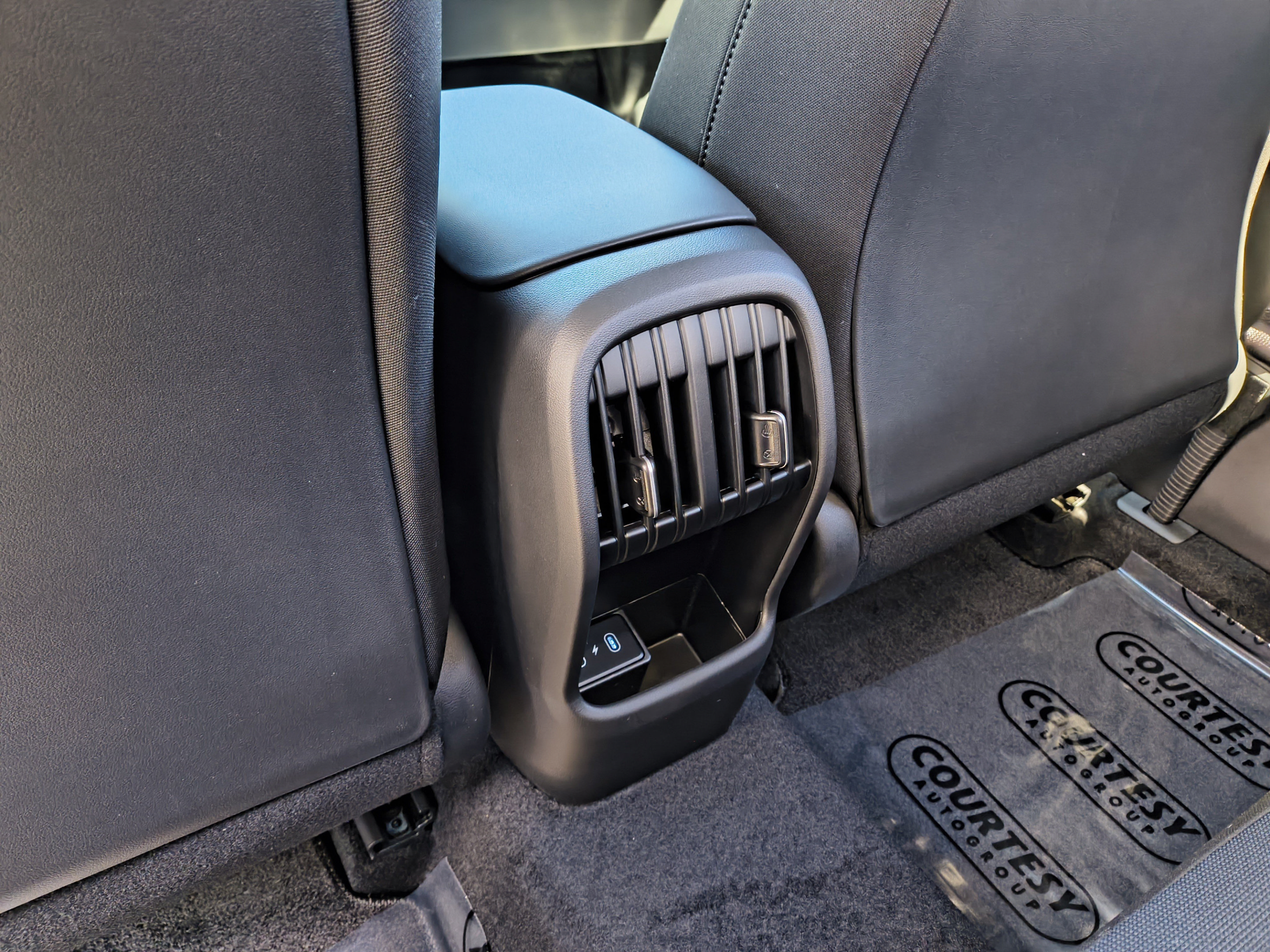 New 2027 Hyundai Kona SEL Sport FWD image 18