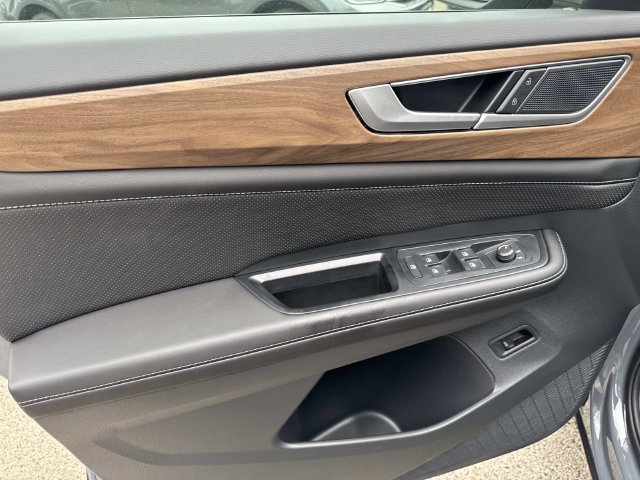 New 2026 Volkswagen Atlas SE FWD image 12