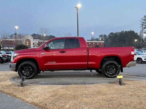 Used 2019 Toyota Tundra SR5 w/ SR5 Upgrade Package image 4