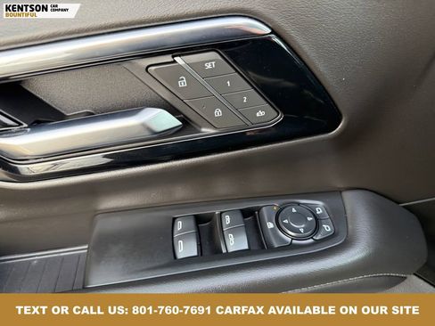 Used 2025 Chevrolet Suburban Z71 image 23