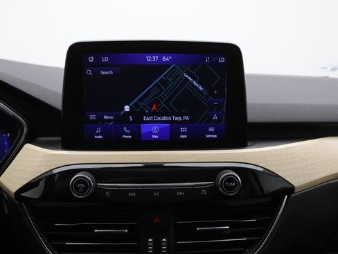 Used 2022 Ford Escape Titanium w/ Titanium Elite Package image 15