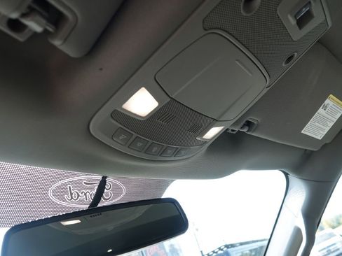 Used 2018 Ford F150 Lariat image 37