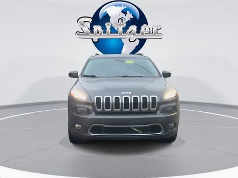 Used 2016 Jeep Cherokee Limited image 3