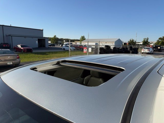 Used 2025 Toyota Sienna XLE FWD image 12