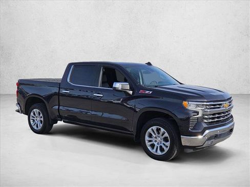 Used 2022 Chevrolet Silverado 1500 LTZ image 3