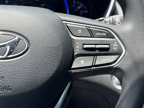 Used 2019 Hyundai Santa Fe SEL FWD image 17