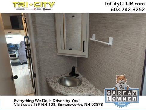 Used 2023 Ford E-450 and Econoline 450 Super Duty w/ Motorhome Prep Package image 16