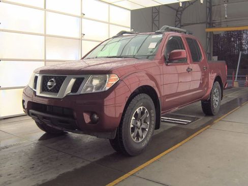 Used 2021 Nissan Frontier PRO-4X w/ Pro-4x Utility Package image 2