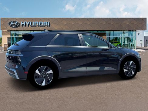 New 2025 Hyundai Ioniq 5 SEL image 8