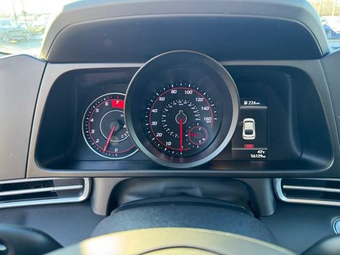 Used 2023 Hyundai Elantra SEL w/ Preferred Accessory Package FWD image 26