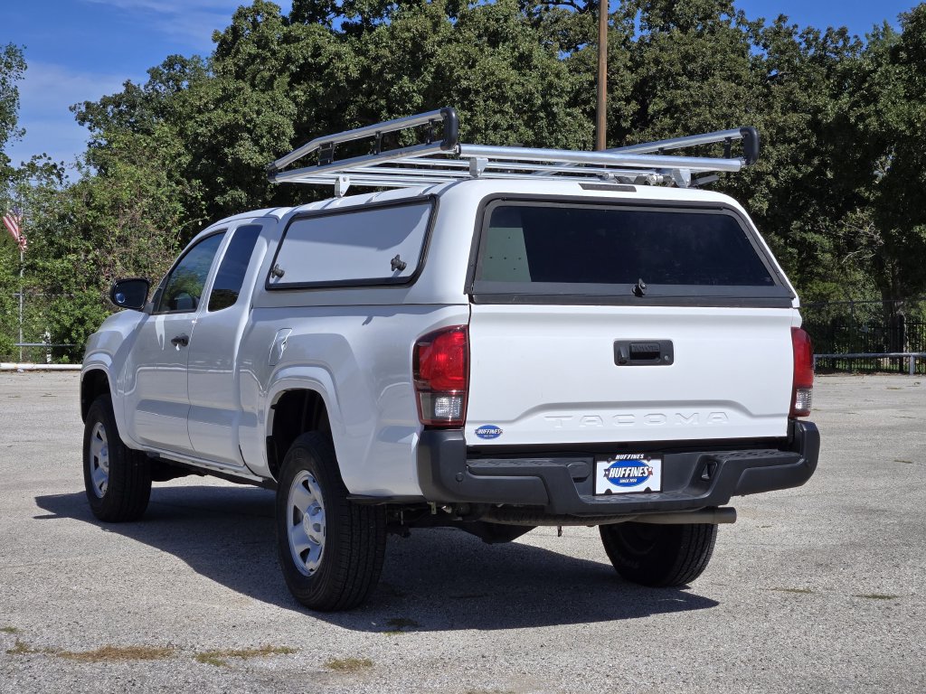Used 2022 Toyota Tacoma SR RWD image 5