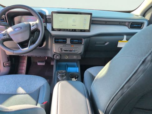 New 2025 Ford Maverick XLT w/ XLT Luxury Package image 5