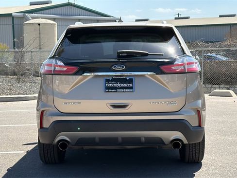 Used 2020 Ford Edge Titanium image 7