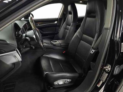 Used 2011 Porsche Panamera 4S image 16