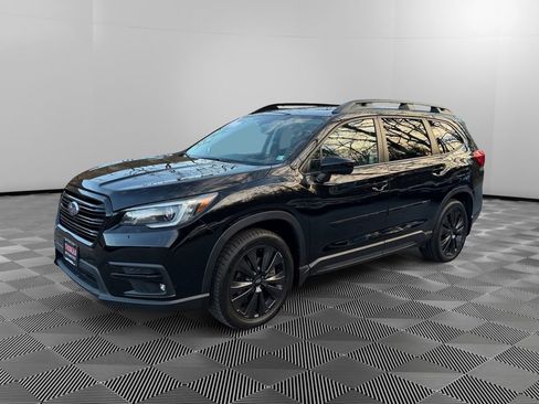 Used 2022 Subaru Ascent Onyx Edition image 3
