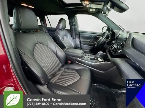 Used 2021 Toyota Highlander XSE image 32