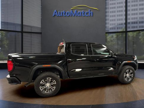 Used 2024 GMC Canyon AT4 AWD/4WD image 11
