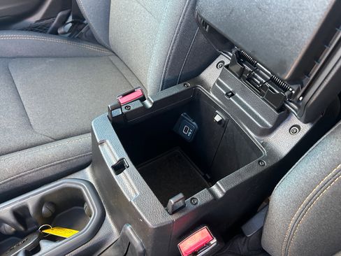 Used 2024 Jeep Wrangler Sport S image 25