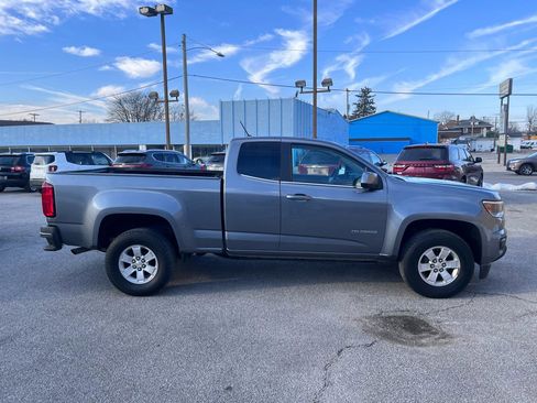Used 2020 Chevrolet Colorado W/T w/ WT Convenience Package image 2