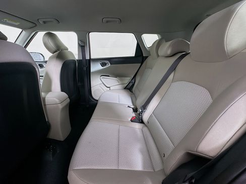 Used 2020 Kia Soul LX image 26