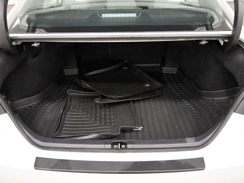 Used 2024 Toyota Camry SE AWD/4WD image 7