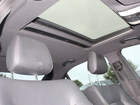 Used 2014 Mercedes-Benz E 350 4MATIC Sedan w/ Premium 1 Package image 24