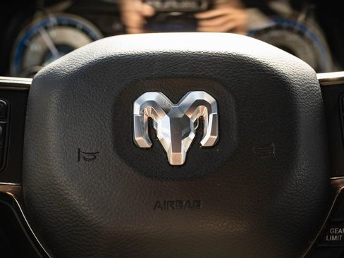 Used 2020 RAM 2500 Limited image 30