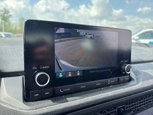 Used 2023 Honda Accord LX image 23