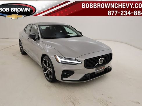 Used 2024 Volvo S60 B5 Plus image 1