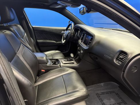 Used 2022 Dodge Charger SXT w/ Plus Group image 24