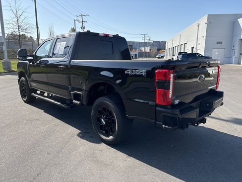 Used 2024 Ford F250 XLT w/ Black Appearance Package image 7