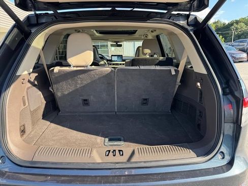 Used 2022 Lincoln Aviator Reserve w/ Equipment Group 201A AWD/4WD image 10