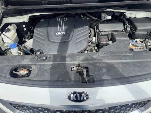 Used 2016 Kia Sedona SX FWD image 25