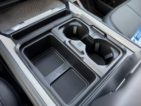 Used 2025 Ford F450 Platinum w/ FX4 Off-Road Package image 44