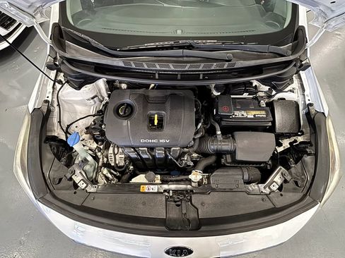 Used 2017 Kia Forte S FWD image 39