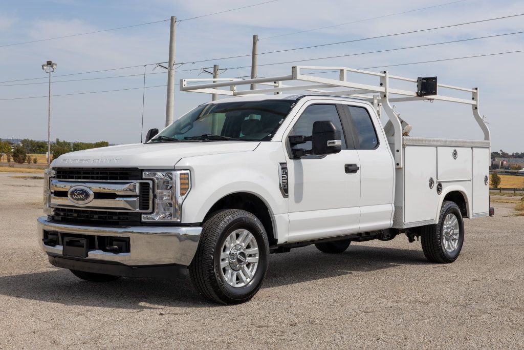Used 2019 Ford F350 XL w/ STX Appearance Package RWD image 3