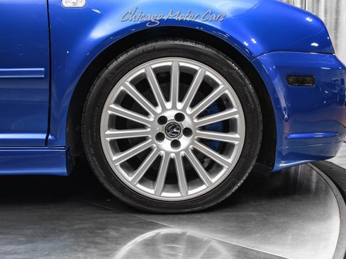 Used 2004 Volkswagen R32 image 41