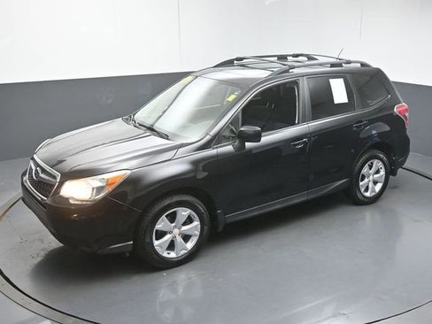 Used 2015 Subaru Forester 2.5i Premium w/ All-Weather Package AWD/4WD image 43