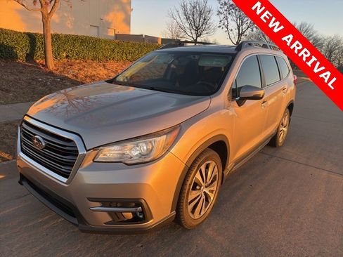 Used 2020 Subaru Ascent Limited w/ Technology Package image 7