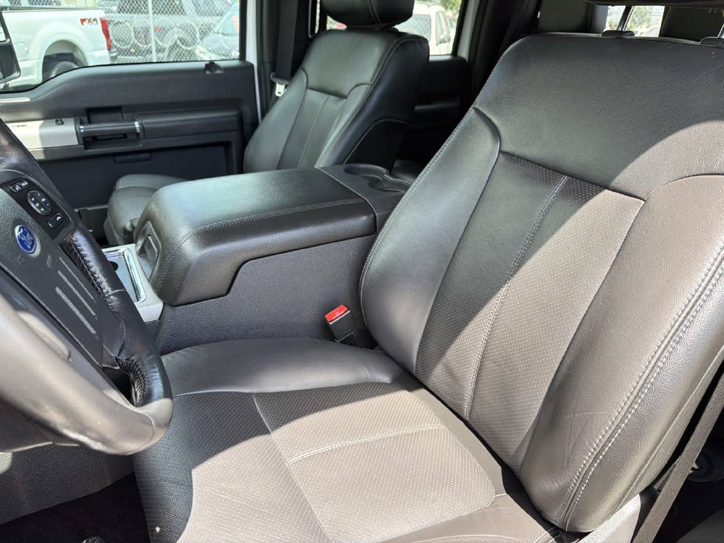 Used 2015 Ford F250 Lariat w/ Lariat Interior Package AWD/4WD image 23