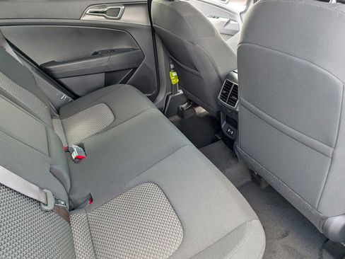 New 2026 Kia Sportage LX FWD image 24