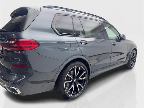 Used 2022 BMW X7 xDrive40i w/ M Sport Package image 13