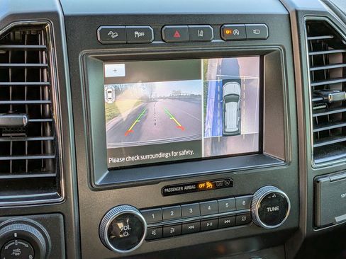 Used 2021 Ford Expedition Limited image 22