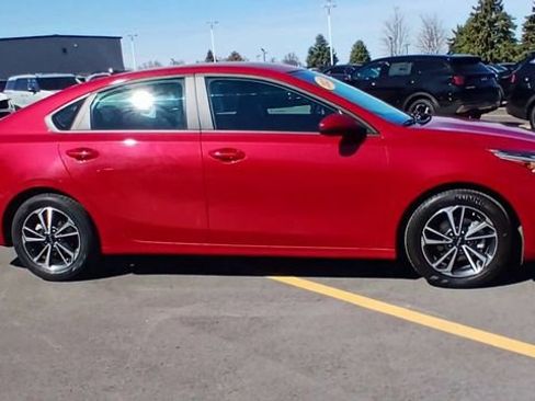 Certified 2023 Kia Forte LXS image 4