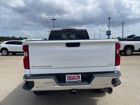 Used 2023 Chevrolet Silverado 2500 LTZ w/ Gooseneck/5TH Wheel Package AWD/4WD image 5