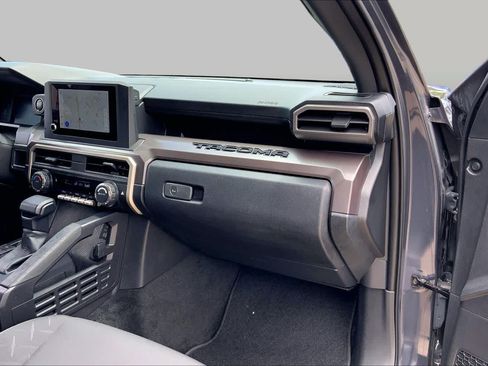 Used 2024 Toyota Tacoma SR5 RWD image 18